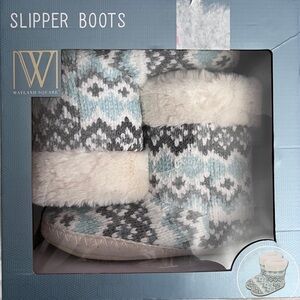 Wayland Square Women's Cozy Slipper Boots - Blue and Cream